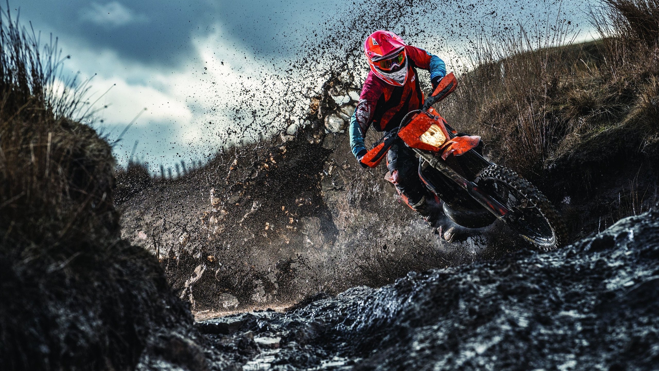 体育新闻中心赛场外的故事，体育新闻赛事报道标题大全